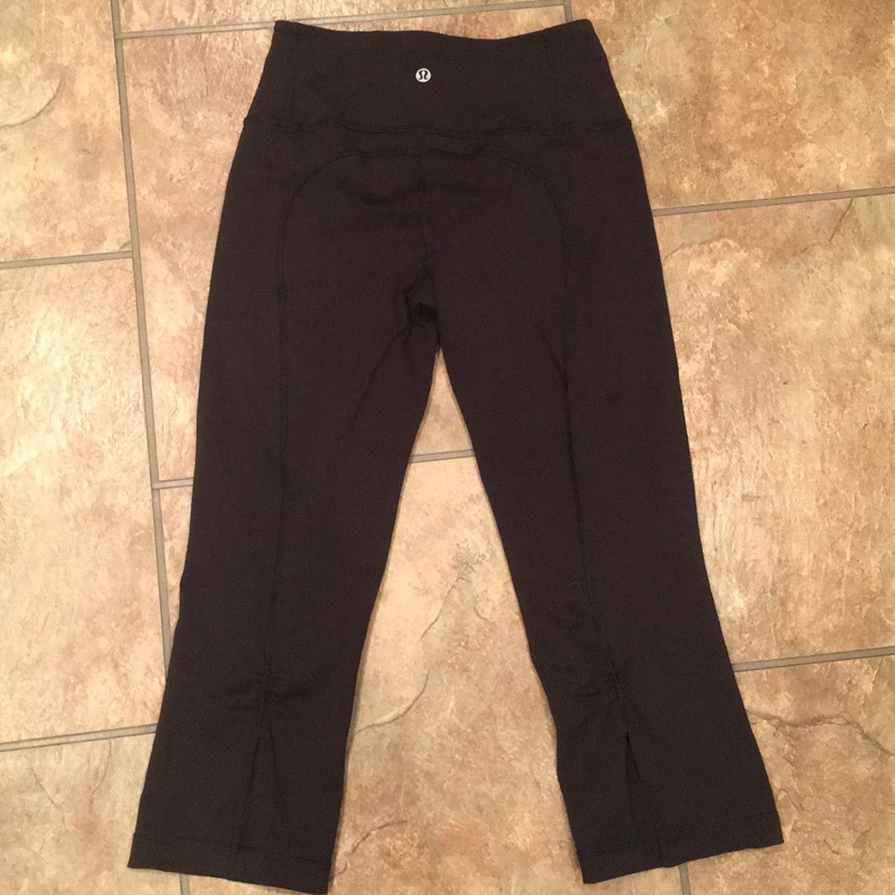Black Lululemon Capris Size 4